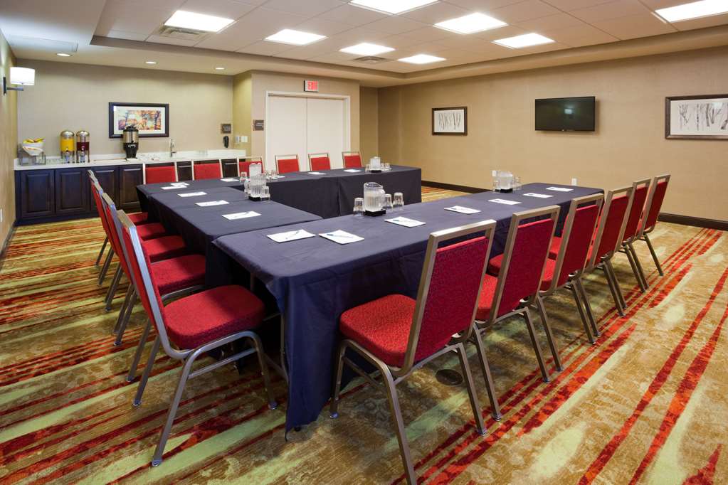 Meeting Room Homewood Suites by Hilton Davenport Davenport (563)344-4750