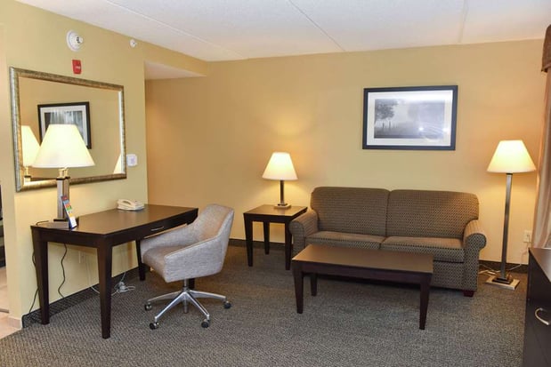 Images Hampton Inn & Suites Alexandria