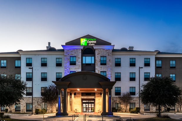 Images Holiday Inn Express & Suites del Rio by IHG