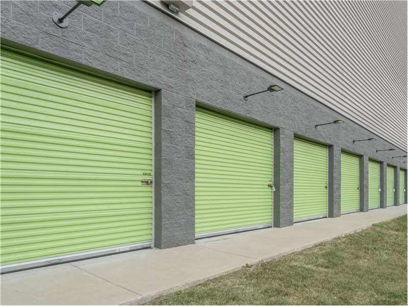 Interior Units - Extra Space Storage at 3657 147th St, Midlothian, IL 60445