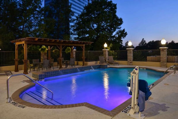 Images Hampton Inn & Suites Dallas Market Center