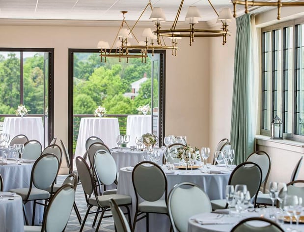 Images Graduate by Hilton Charlottesville