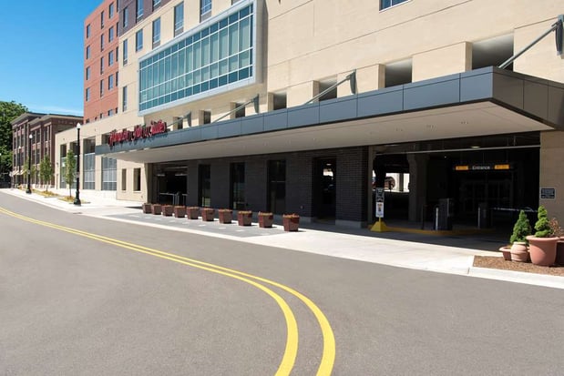 Images Hampton Inn & Suites Grand Rapids Downtown
