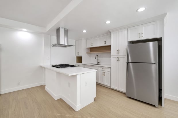Images Arlington Square Apartments