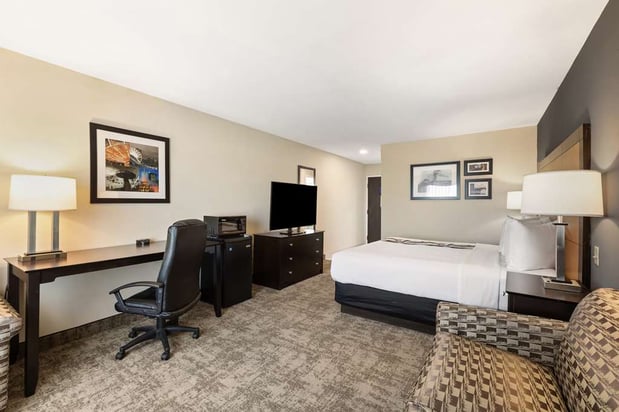 Images Best Western Inn & Suites - Midway Airport