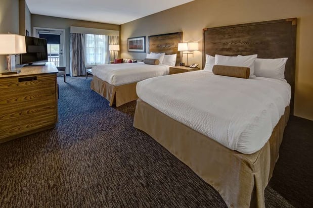 Images Black Fox Lodge Pigeon Forge, Tapestry Collection by Hilton