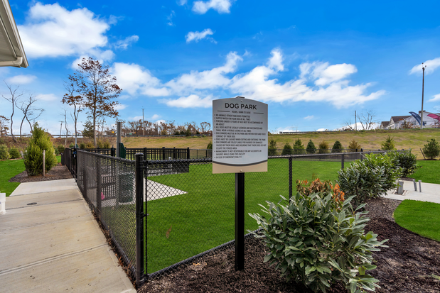 Images Glen Oaks Apartments
