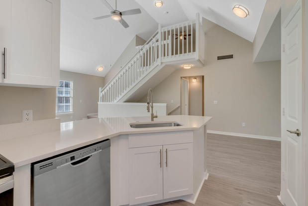 Images Knightsbridge at Stoneybrook