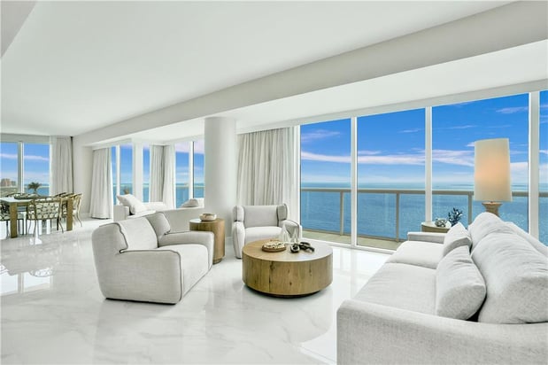 Images Beach House Fort Lauderdale, a Hilton Resort