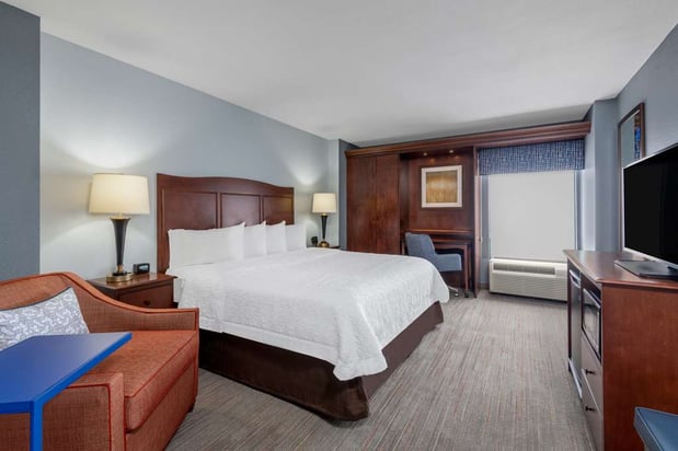 Images Hampton Inn Denver-International Airport
