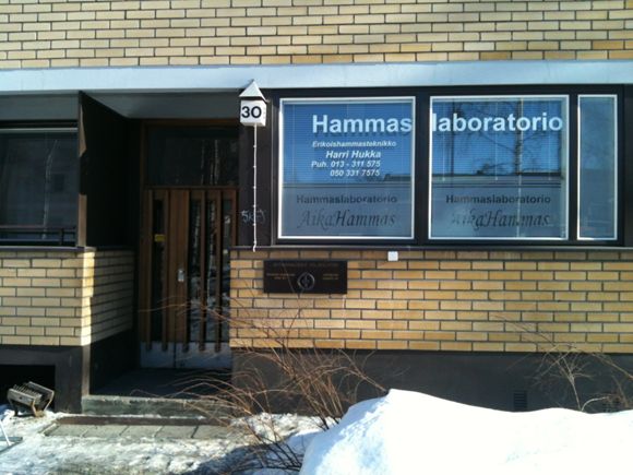 Images Hammaslaboratorio AikaHammas EHT Hukka Harri