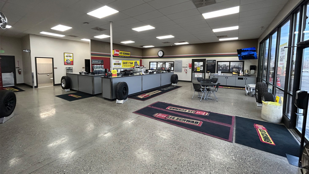 Les Schwab Tire Center