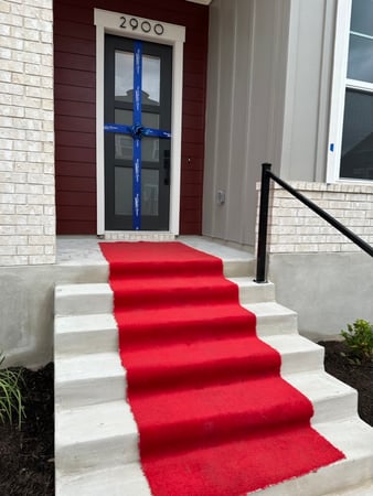 Images Ashley Jackson - Mueller Residential Group at Realty Austin | Compass, Principal REALTOR