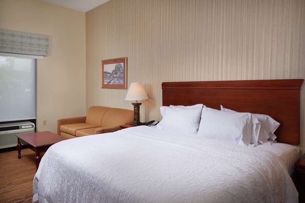 Images Hampton Inn Shrewsbury