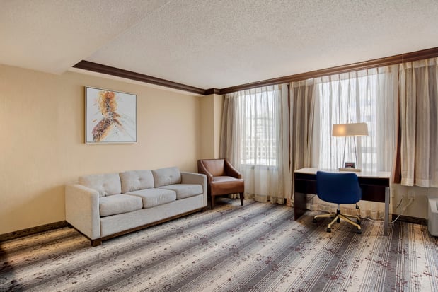 Images Crowne Plaza Harrisburg-Hershey by IHG