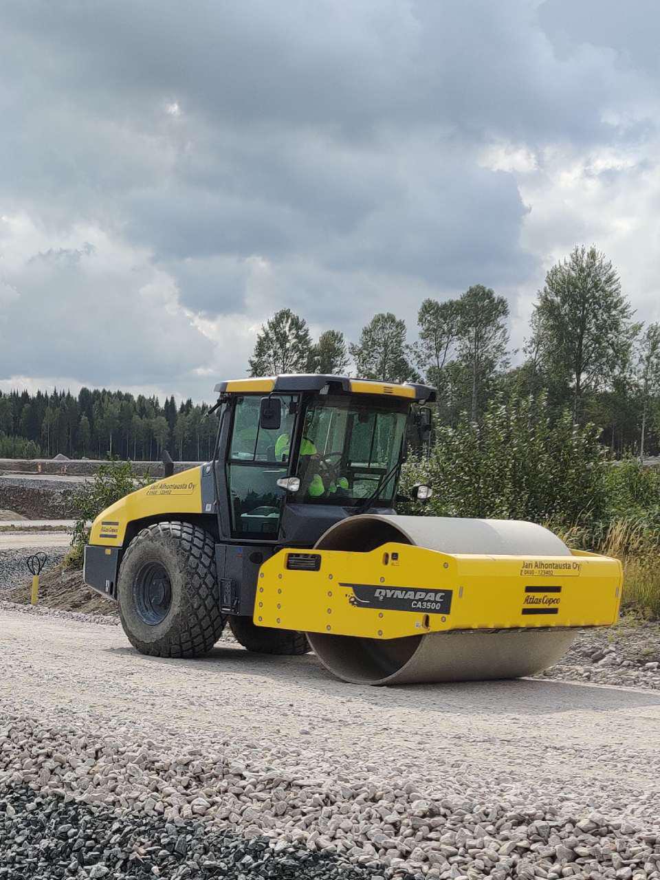 Images Tiehöyläpalvelu Jari Alhontausta Oy