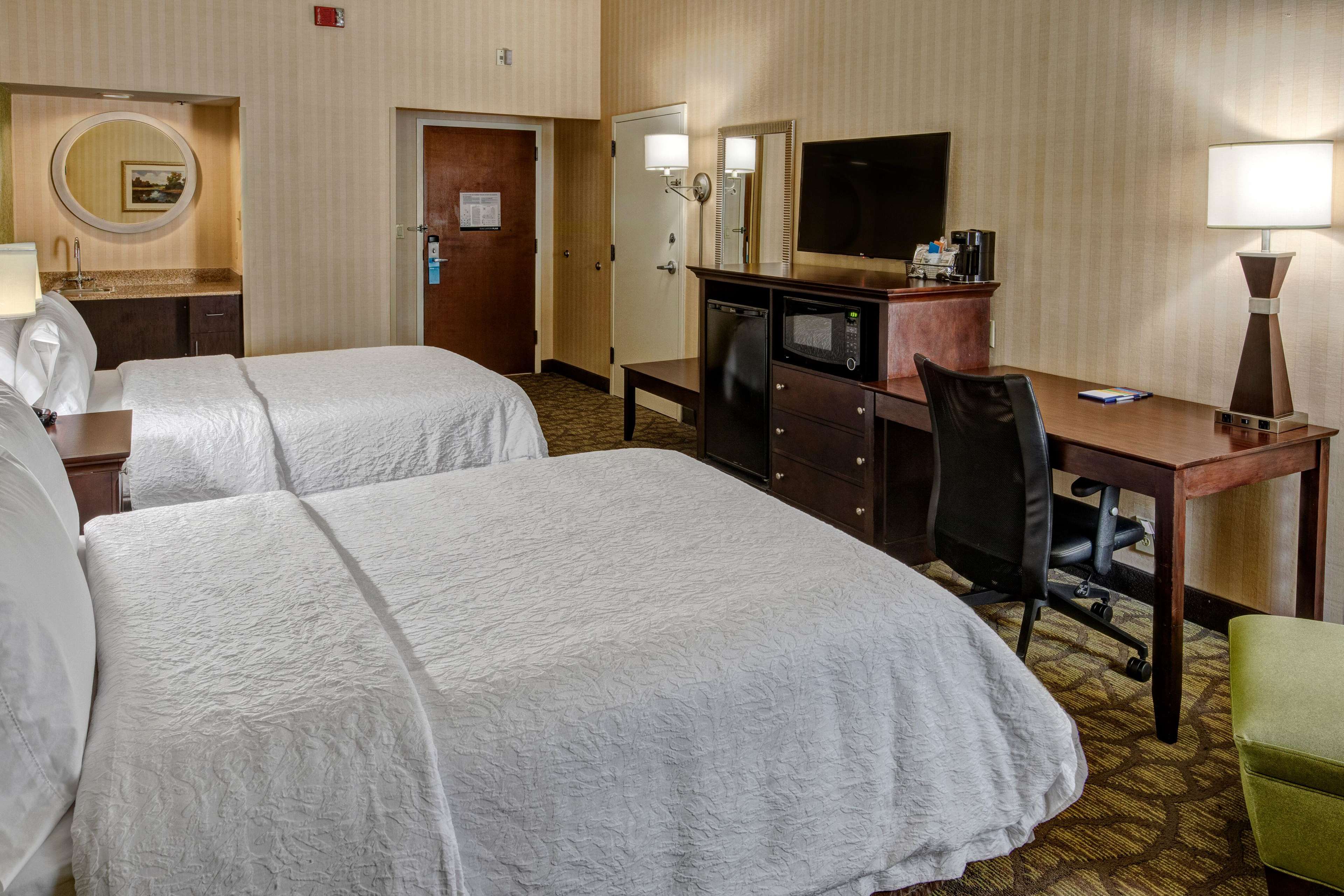 Hampton Inn Rocky Mount, 530 N Winstead Ave, Rocky Mount, NC ...