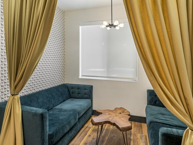 Images Republic on Main