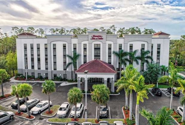 Images Hampton Inn & Suites Fort Myers-Estero/FGCU