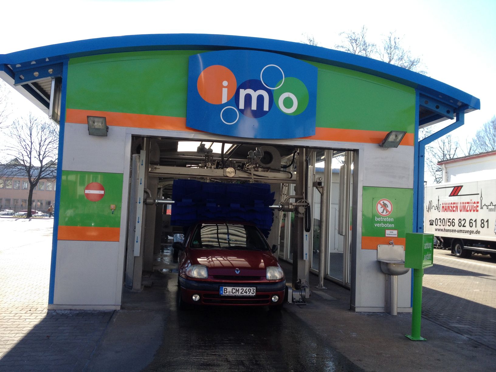 IMO Car Wash, Lahnstr. 48/Mittelbuschweg 13 in Berlin