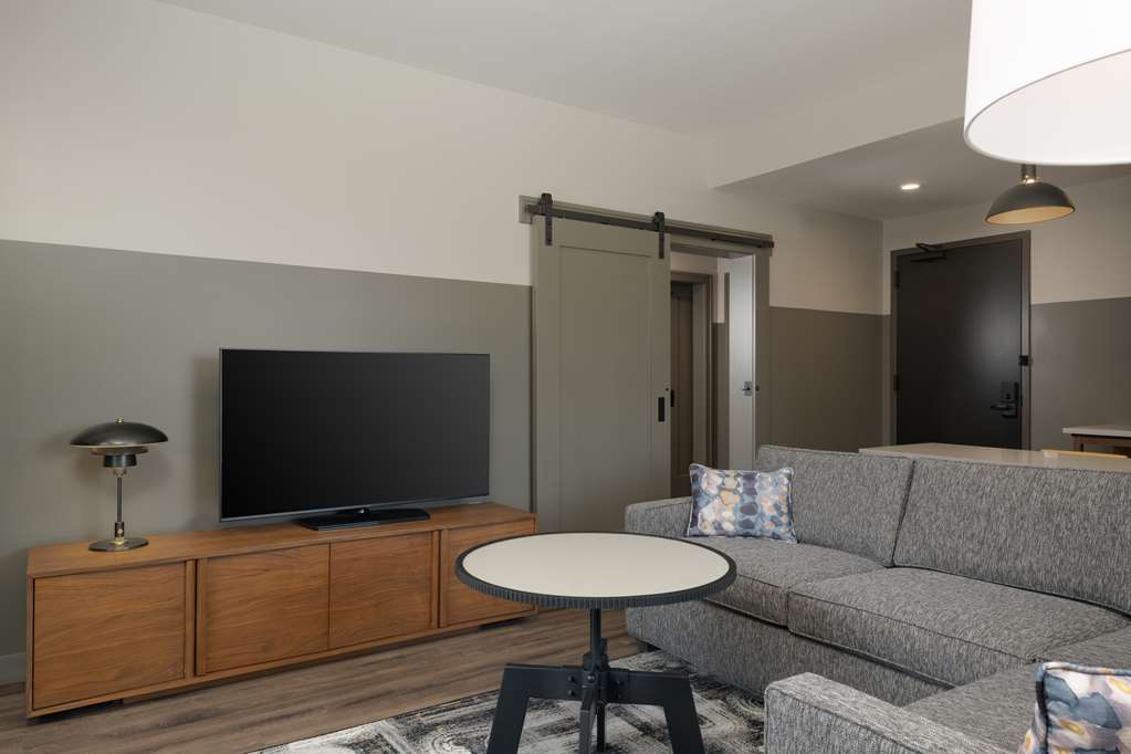 Guest room