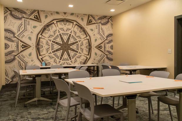 Images Hotel Indigo St. Louis - Downtown by IHG
