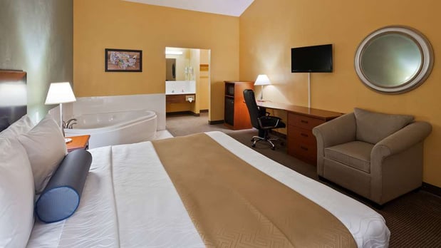 Images SureStay by Best Western Greenville