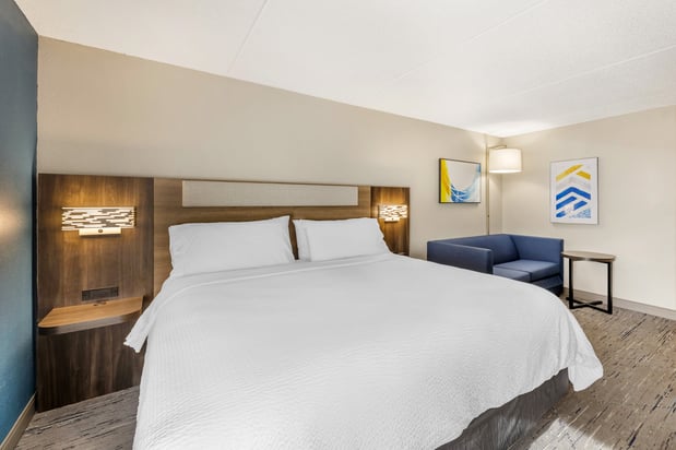 Images Holiday Inn Express Crestwood by IHG