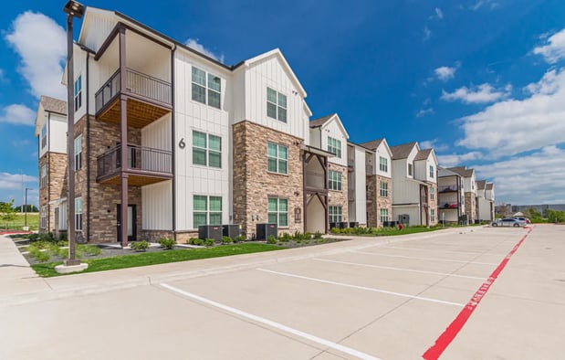 Images Crossroad Commons