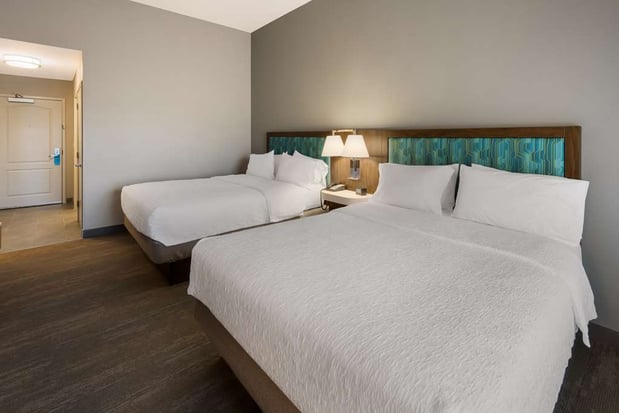 Images Hampton Inn & Suites Fredericksburg-at Celebrate Virginia