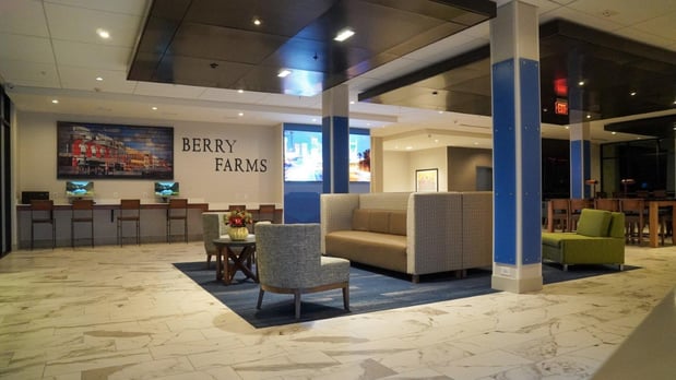 Images Holiday Inn Express & Suites Franklin - Berry Farms by IHG