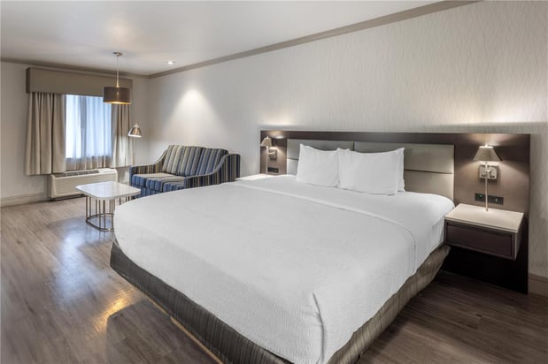 Images Best Western Plus Executive Suites