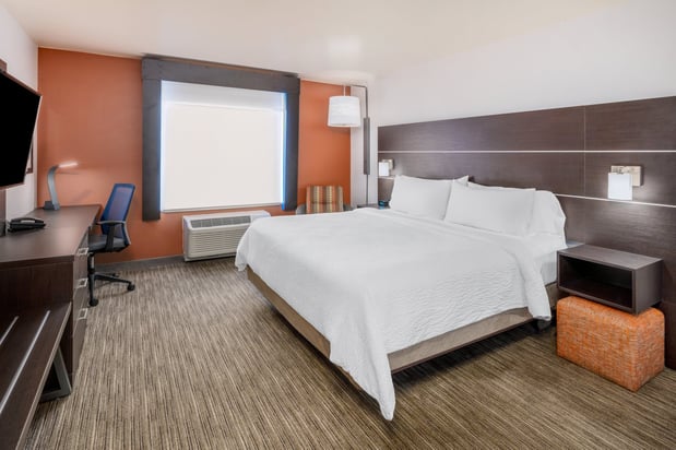 Images Holiday Inn Express & Suites Colorado Springs Afa Northgate by IHG