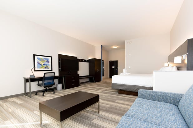 Images Holiday Inn Express & Suites Franklin - Berry Farms by IHG