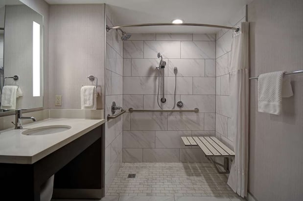 Images DoubleTree by Hilton St. Louis Airport
