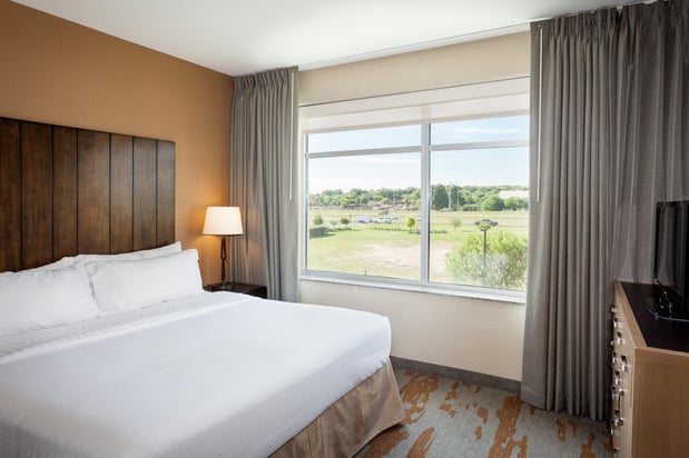 Images Holiday Inn San Antonio Seaworld by IHG