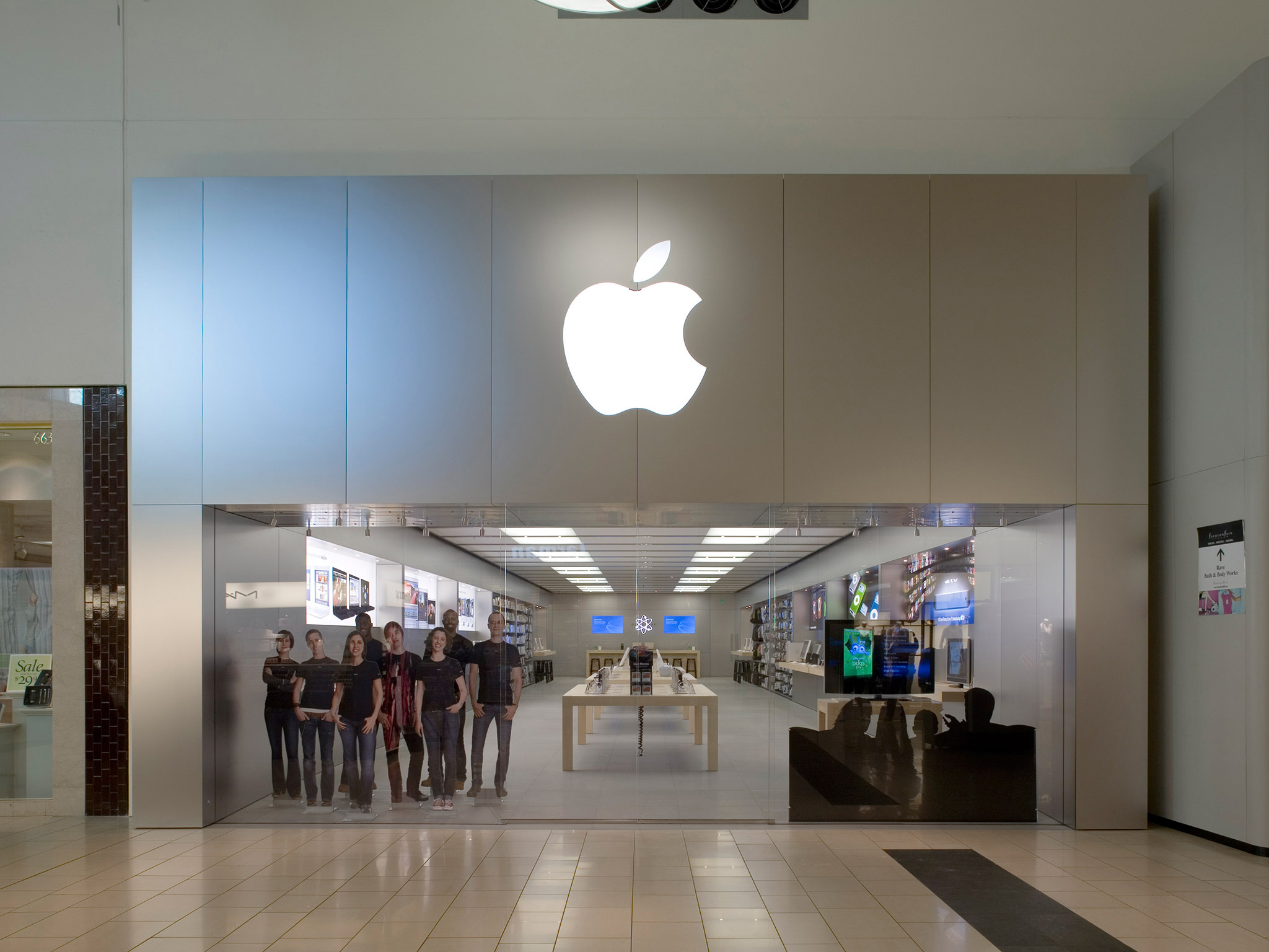 apple магазины в москве