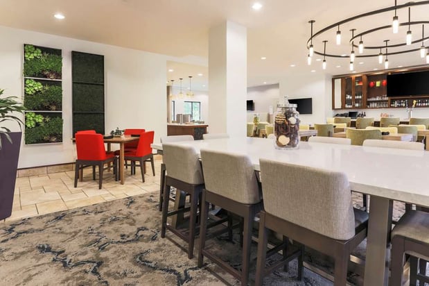 Images Hilton Garden Inn Raleigh-Durham/Research Triangle Park