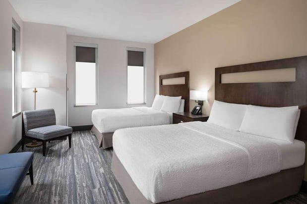 Images Hampton Inn & Suites Denver Downtown-Convention Center
