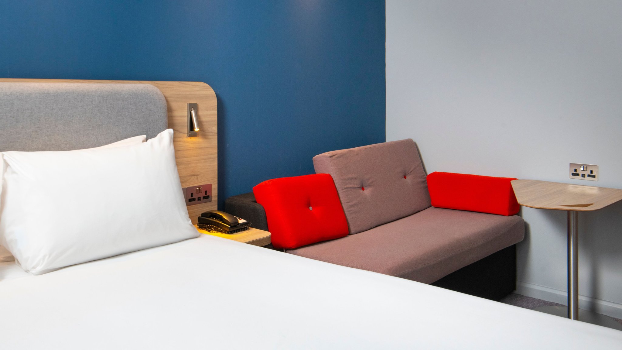 Images Holiday Inn Express Burton Upon Trent by IHG