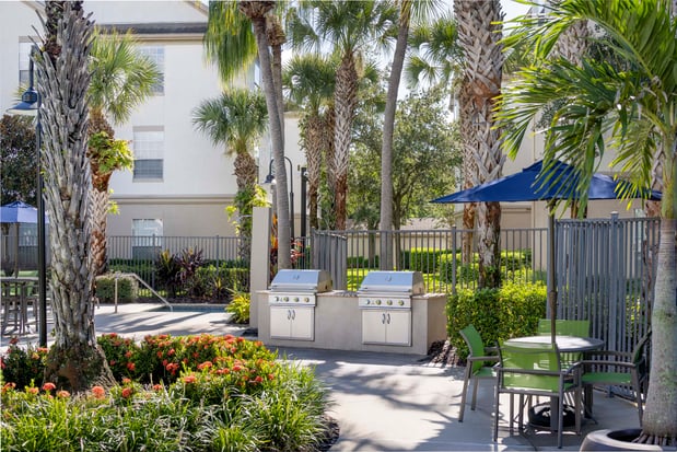 Images Camden Lago Vista Apartments