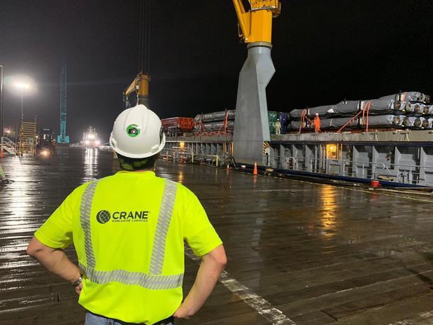 Images Crane Worldwide Logistics - HQ
