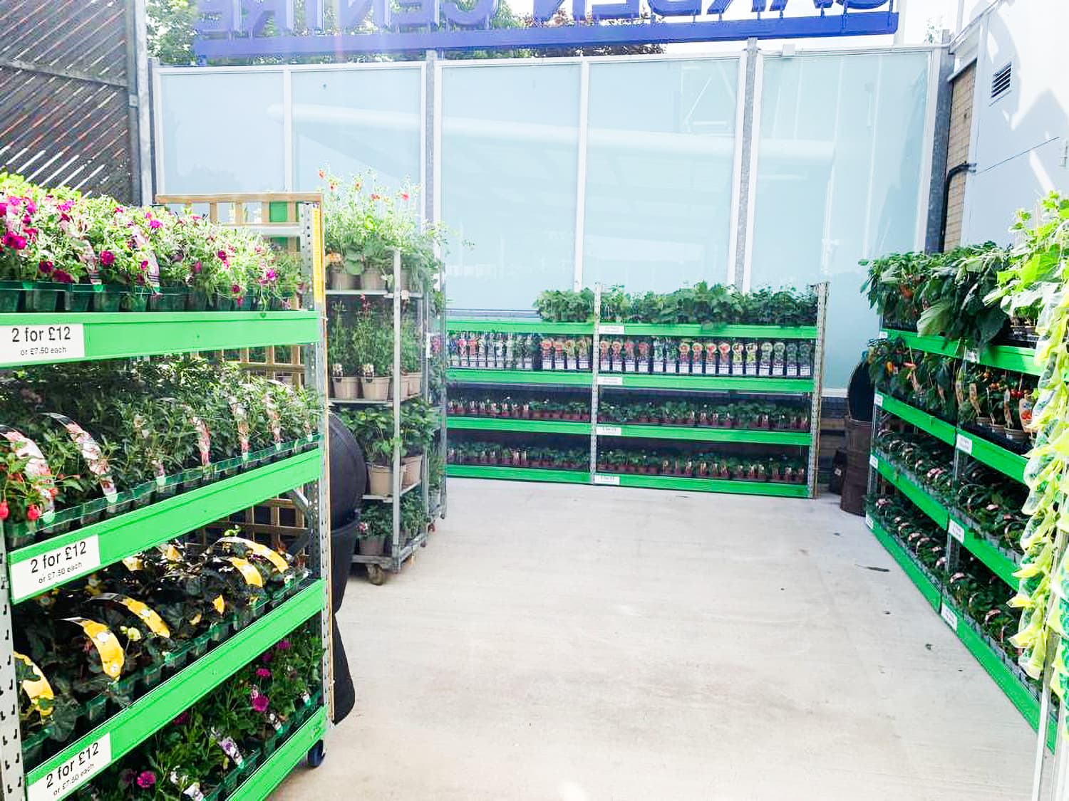 Images B&M Home Store with Garden Centre