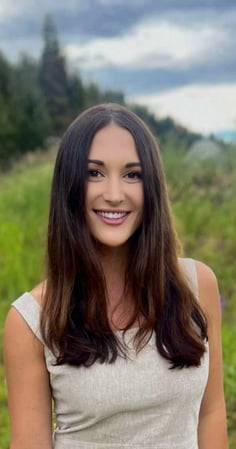 Images Lauren Thomas, Psychiatric Nurse Practitioner