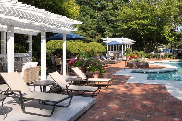 Images Camden Lake Pine Apartments