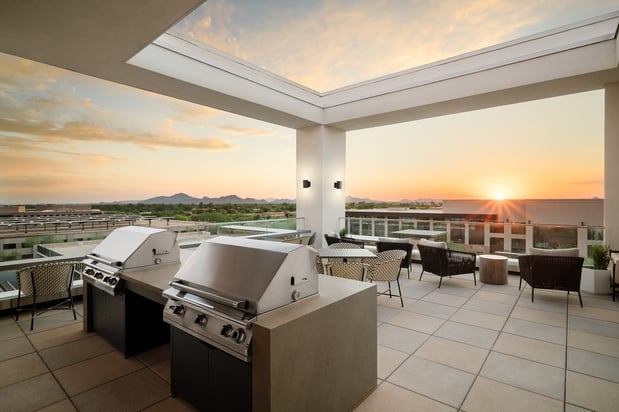 Images Huxley Scottsdale