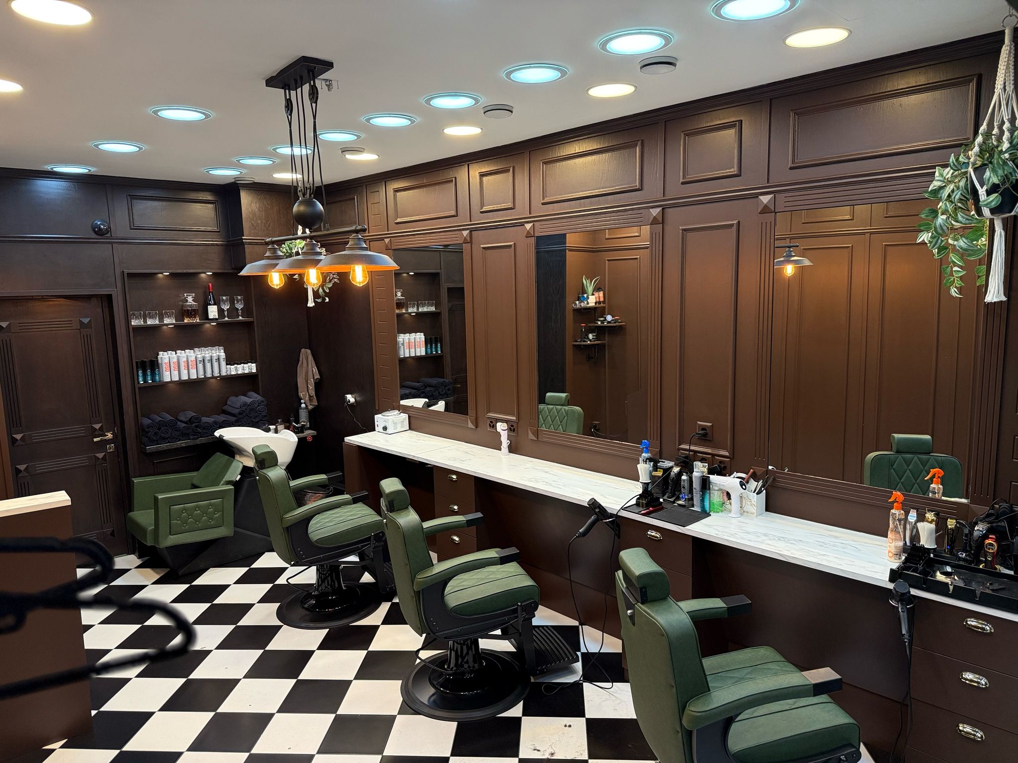 Bilder Enjoy Barber Salon