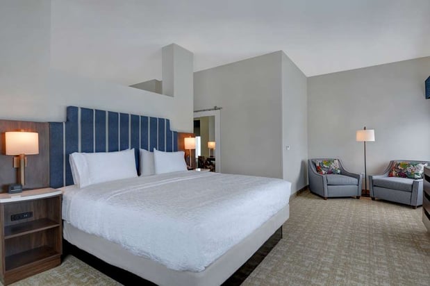 Images Hampton Inn & Suites Nashville Downtown Capitol View