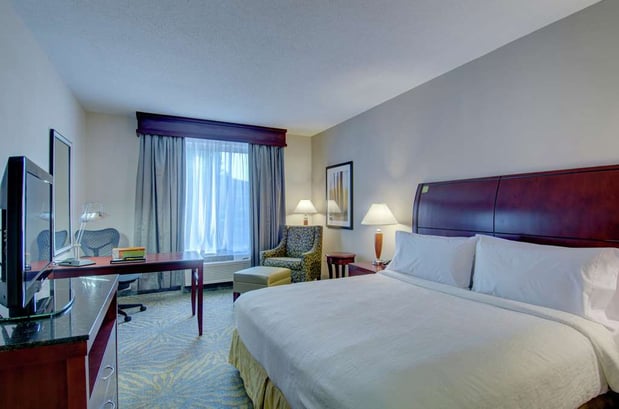 Images Hilton Garden Inn Norwalk