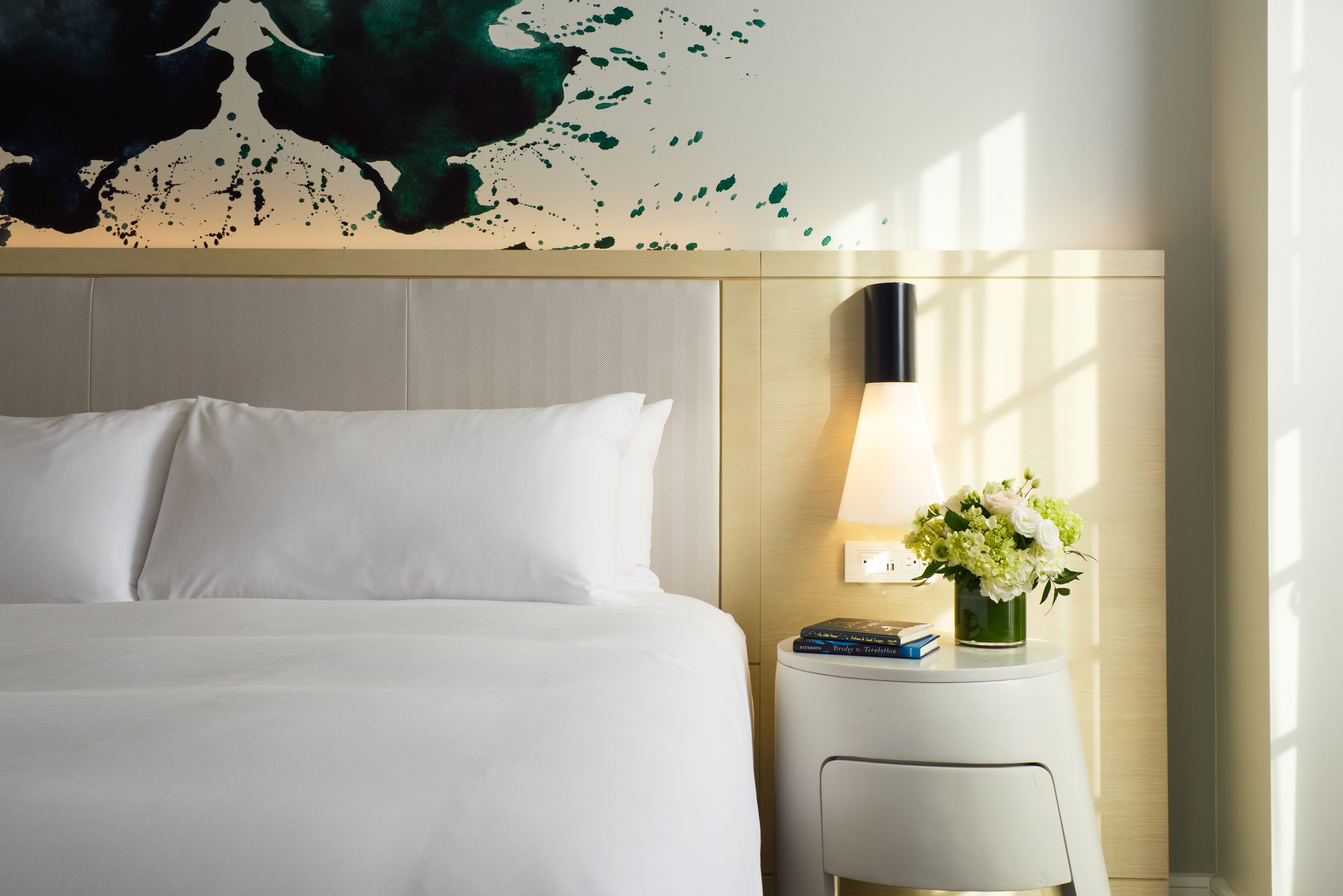 Archer Hotel Old Town Alexandria King Deluxe Bed Detail With Flowers